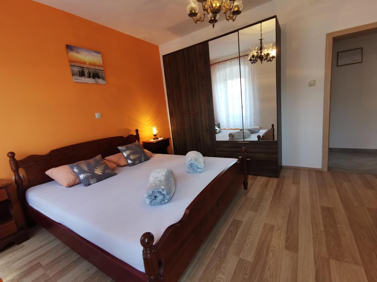 Apartman Pod Nehajem Apartment Senj  Exterior foto