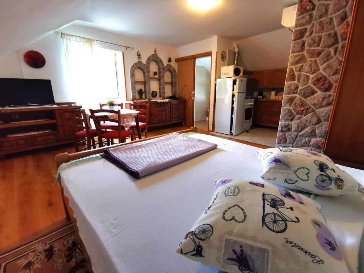 Apartman Pod Nehajem Apartment Senj  Exterior foto