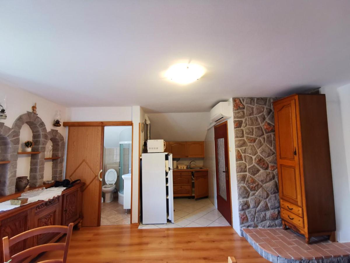 Apartman Pod Nehajem Apartment Senj  Exterior foto