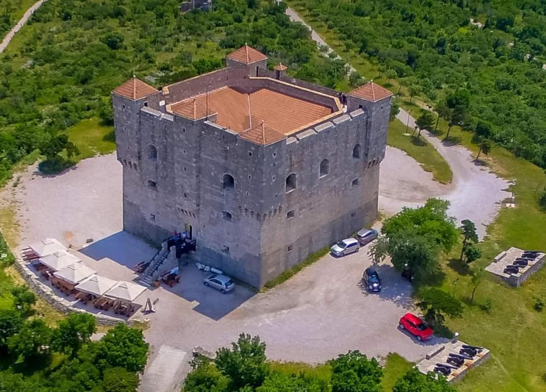 Apartman Pod Nehajem Apartment Senj  Exterior foto
