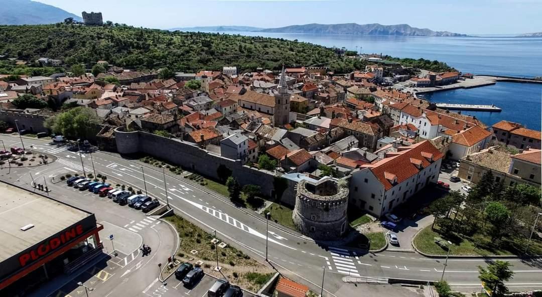 Apartman Pod Nehajem Apartment Senj  Exterior foto